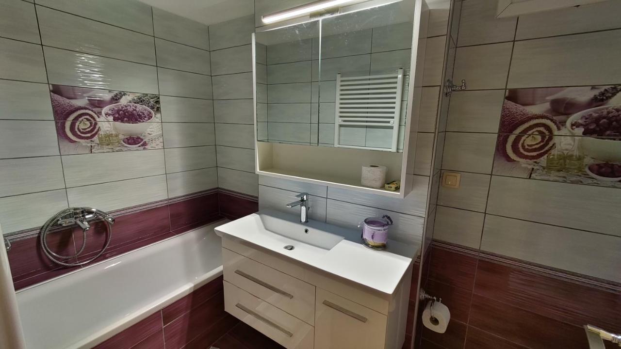 Kostas Apartment Vlikhon