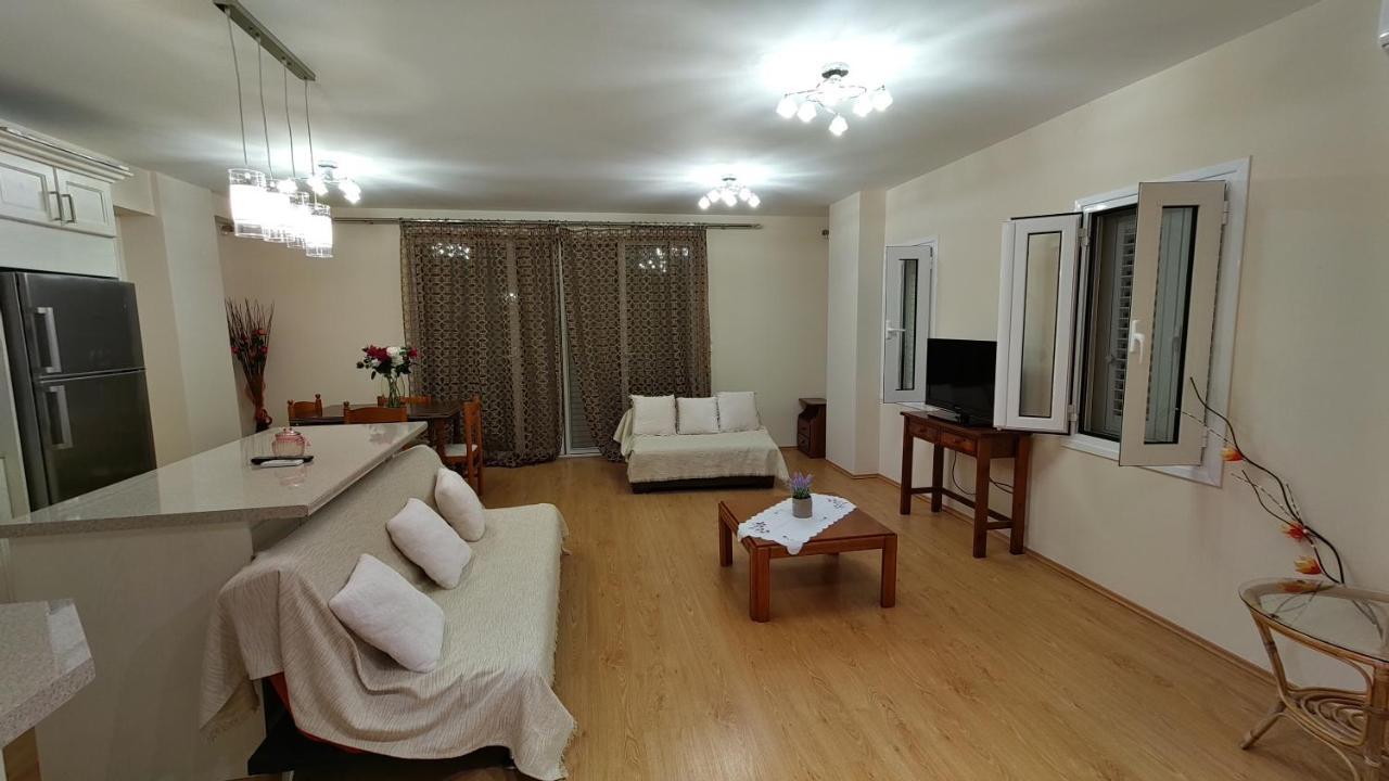 Apartment Kostas