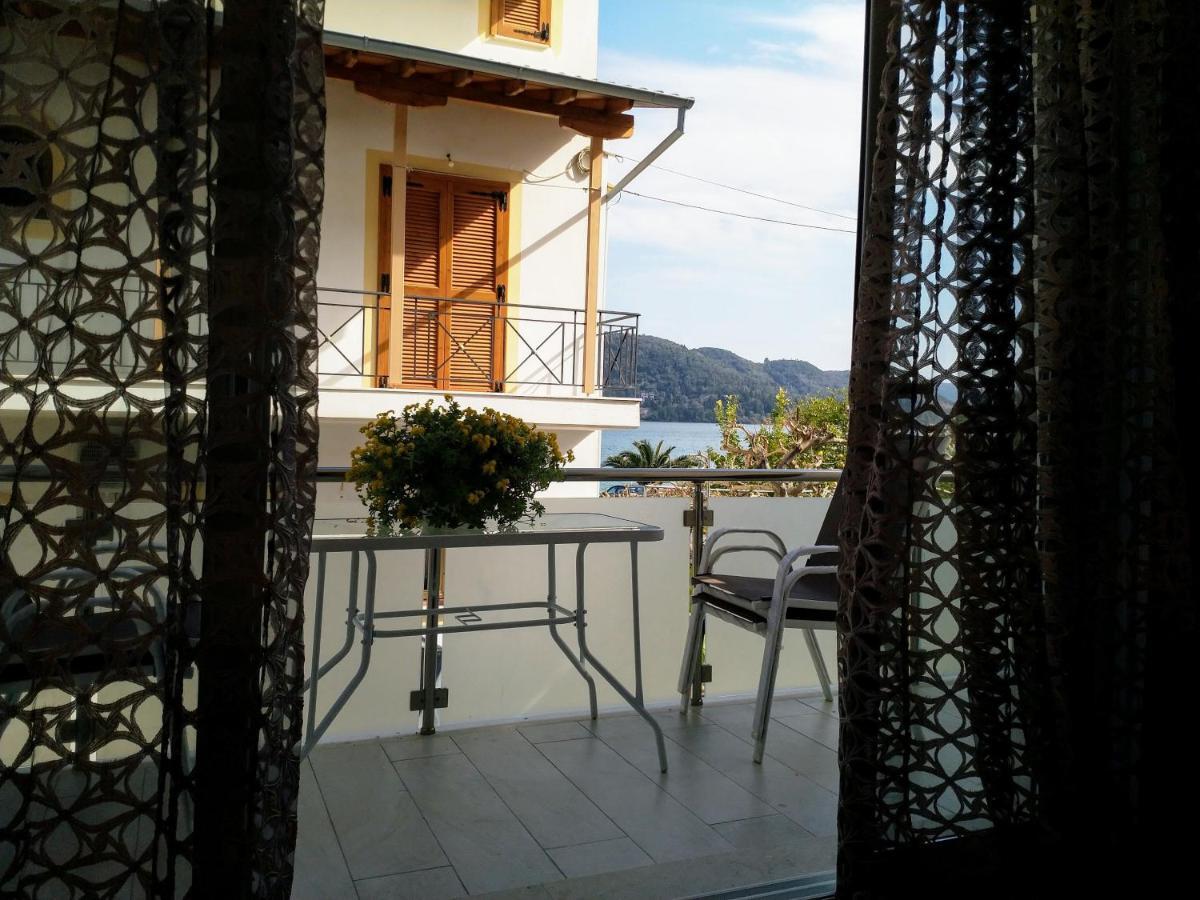 Kostas Apartment *